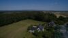 Landhausidylle - Bauernhaus mit 2,5 ha Grund und unverbaubarem Blick auf Wald und Wiese - Luftbild Grundstück Osten