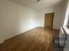 3-Zimmer-Wohnung in der Fußgängerzone - Arbeiten