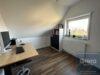 Traumhafte 3-Zimmer-Dachgeschosswohnung mit Balkon - Arbeitszimmer