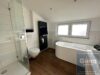 Traumhafte 3-Zimmer-Dachgeschosswohnung mit Balkon - Badezimmer