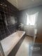 2 - Fam.-Wohnhaus mit extra Baugrundstück - EG - Badezimmer