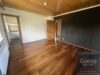 2 - Fam.-Wohnhaus mit extra Baugrundstück - 1.OG - Schlafzimmer