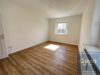 Schöne 2 Zimmer Wohnung mit Balkon - Zimmer 1