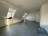 2-Zimmer-Wohnung in zentrumsnaher Lage - Wohnzimmer