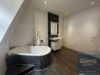 3-Zimmer-Wohnung mit Balkon in der Innenstadt - Badezimmer
