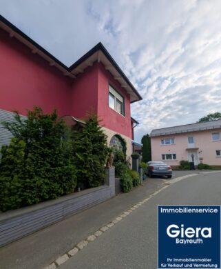 Großes EFH in sehr ruhiger Dorfgemeinschaft, 95346 Stadtsteinach, Einfamilienhaus