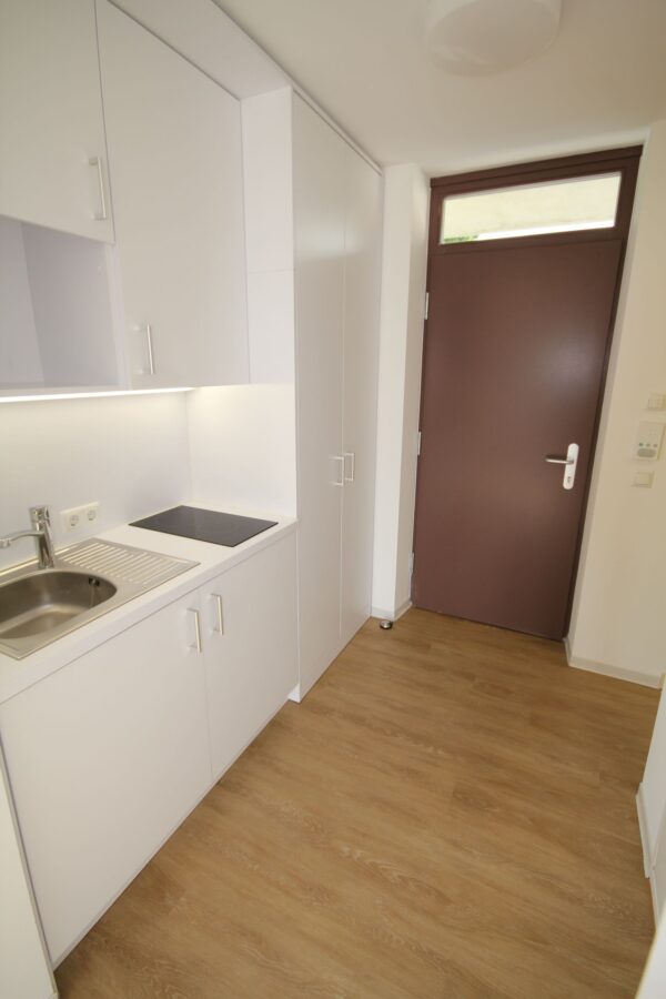 Helle Studentenwohnung mit Balkon und Dachterrasse - Photo 3